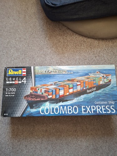 Revell container ship colombo - ,