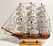 Ein wunderschönes Holzmodell