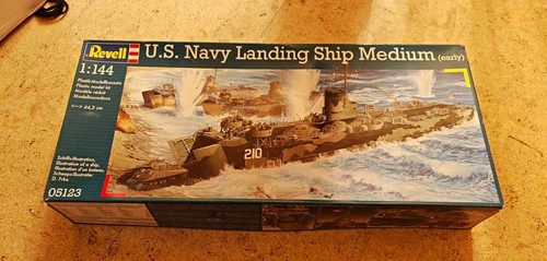 Revell navy landing ship - revell,